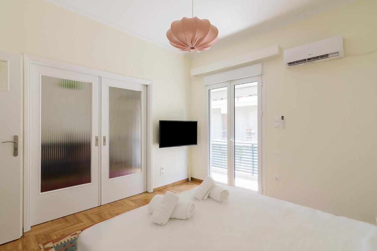 Bright And Spacious 2-Bedrooms Apartment In Athen Exterior foto